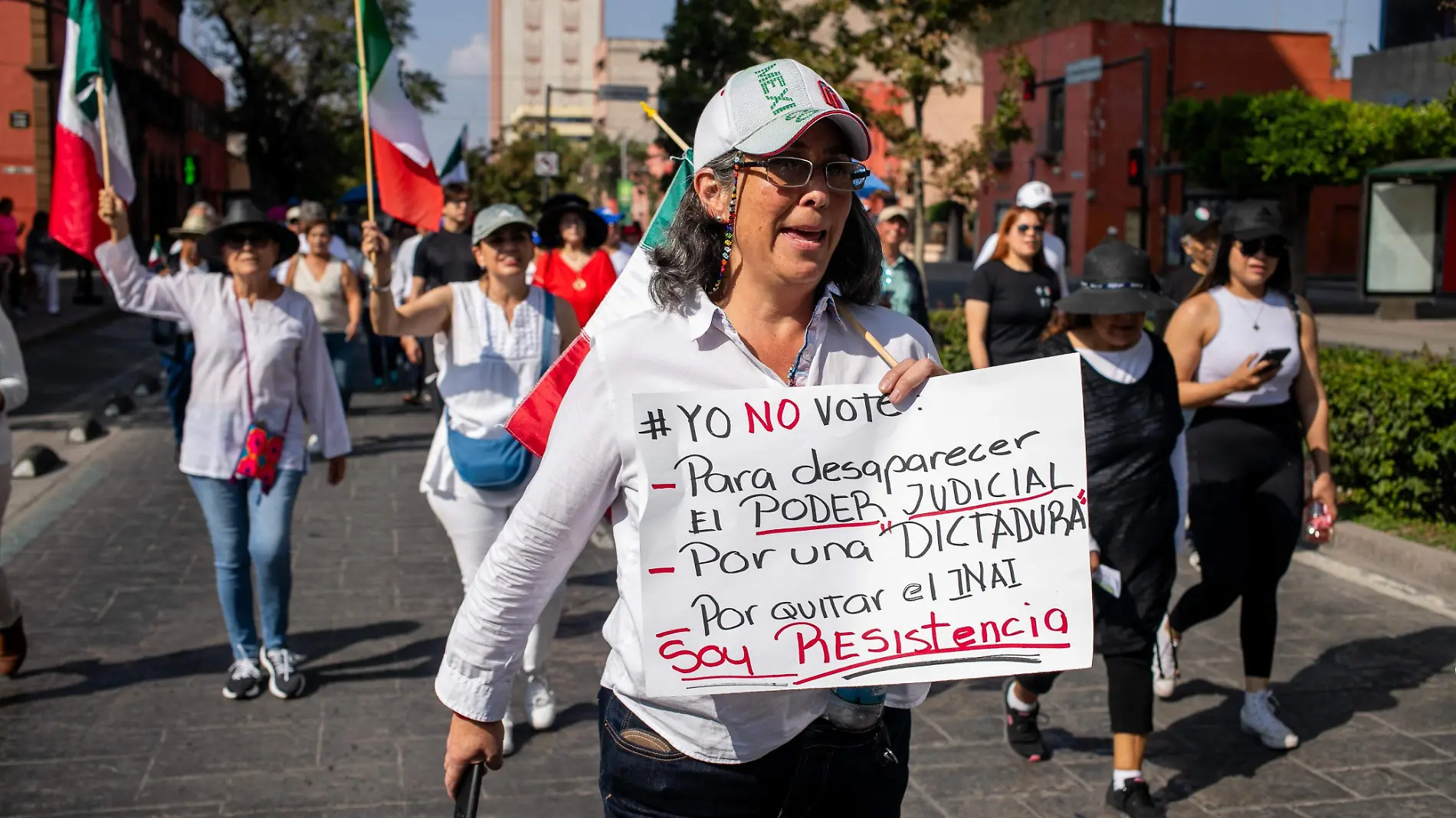 Marcha contra reforma judicial en SLP (1)